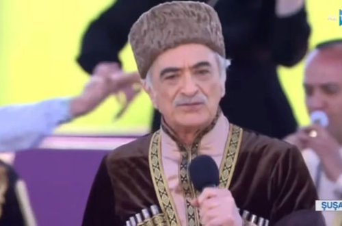 Polad Bülbüloğlu Şuşada mahnı oxudu – VİDEO