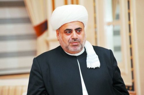 Allahşükür Paşazadə Azərbaycan xalqını təbrik etdi