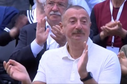 “Xarıbülbül” festivalında təsirli anlar - VİDEO