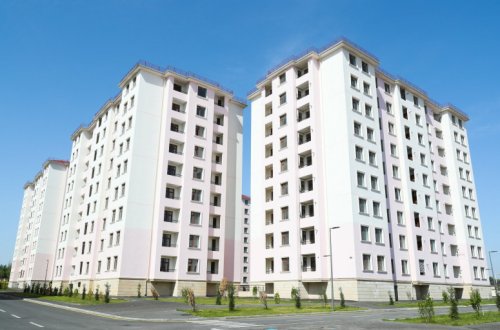 Şəhid ailələri və müharibə əlillərinə daha 50 mənzil təqdim olunub