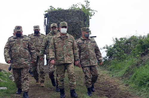 Министр обороны посетил подразделение войск ПВО на освобожденных территориях - ФОТО