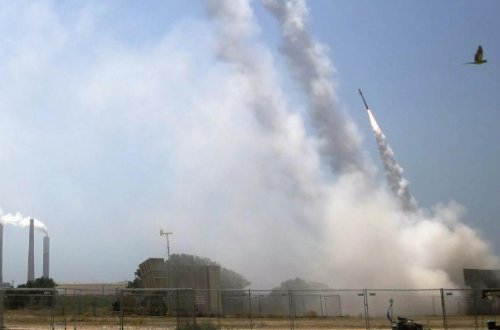 HƏMAS İsrailə zərbələr endirdi - Yaralanan var