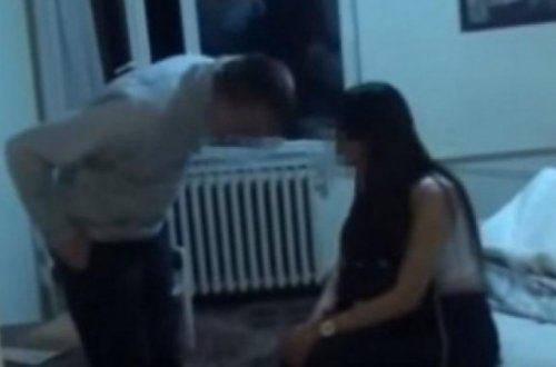 “Dedim, yataq otağımız görünür” – Gənc oğlan sosial şəbəkədə tanış olduğu qızla..