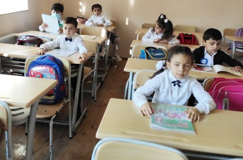 Bakıda 12 məktəbdə dərslər dayandırıldı - SİYAHI