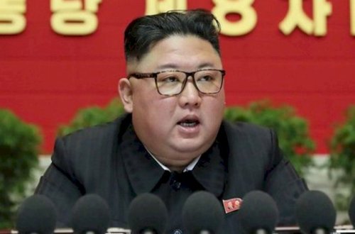 Kim Çen In yırtıq və dar cinslərə qarşı…