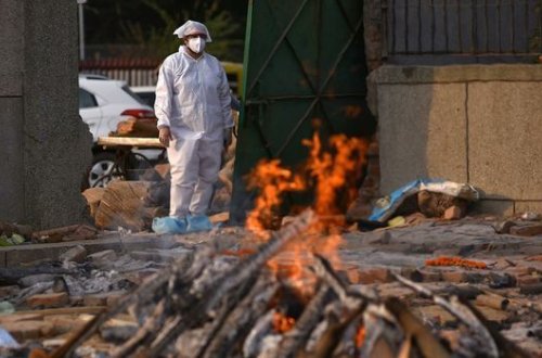 Индия вновь побила антирекорд по приросту погибших от COVID-19 за сутки