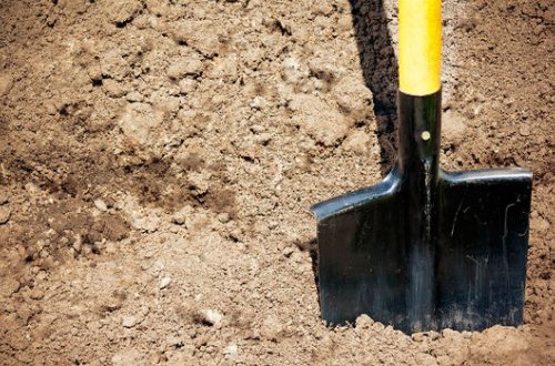 Almaniyada şəhər mərkəzindən banka gizli tunel çəkiblər - FOTO