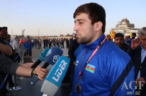 Азербайджанский борец: Посвящаю свою медаль семьям шехидов и ветеранам - ВИДЕО