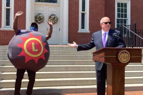 Hər gün bir peyvənd olunana 40 000 dolar veriləcək