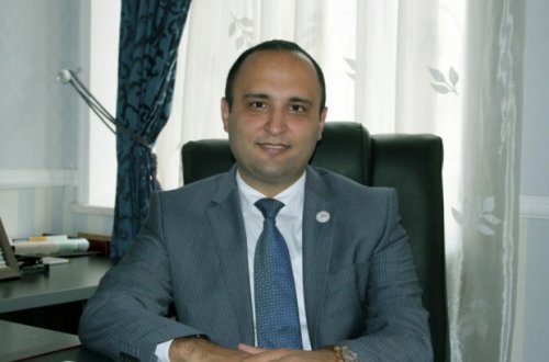 Beyləqan sakinləri deputatı rayondan qovdu - VİDEO