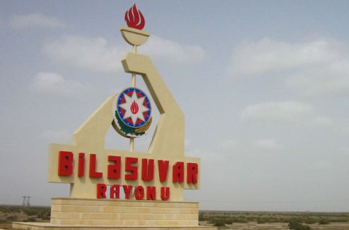 Biləsuvarın İsmətli kəndinin kanalı qurudu, sakinlər içməyə su tapmır (VİDEO)