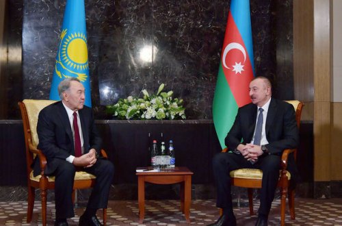 Nursultan Nazarbayev İlham Əliyevi təbrik etdi