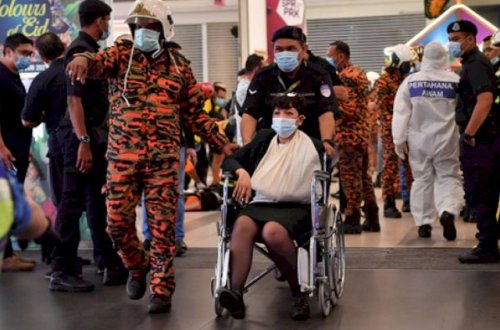 Metroda iki qatar toqquşdu - 213 yaralı