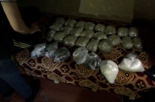 DİN əməliyyat keçirdi: Narkotik, silah-sursat, saxta pul gizlədən şəxslər ələ keçdi - FOTO/VİDEO