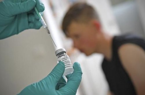 Almaniyada 12 yaşından böyük uşaqlara da vaksin vurulacaq