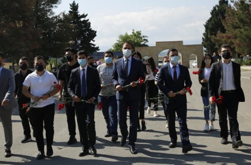 “İrəli” Cümhuriyyətin 103 illiyi münasibətilə tədbirlər planı həyata keçirib