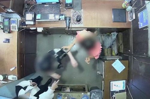 Belçikalı diplomat həyat yoldaşına görə vəzifəsini itirdi