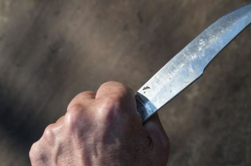 Xırdalan bazarında kişi boğazı kəsilərək qətlə yetirildi