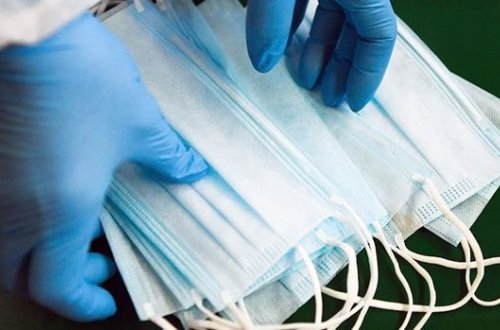 В Азербайджане отменено обязательное ношение медмасок на открытом воздухе