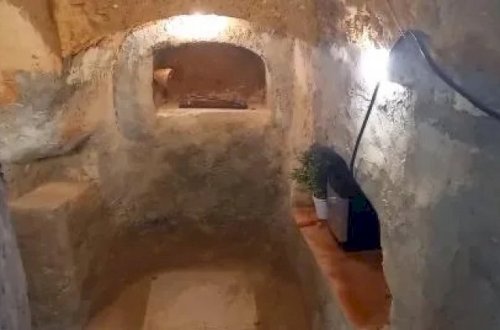 Ailəsindən küsən gənc 6 il bağçanı qazdı - Kuryoz OLAY / FOTO