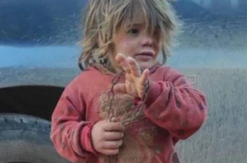 Atası tərəfindən zəncirlənən 6 yaşlının qandonduran hekayəsi - VİDEO - FOTO