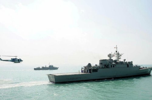 У берегов Ирана затонул военный корабль