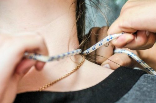 Bakıda dəhşət: Ər arvadını elektrik naqili ilə boğaraq öldürdü