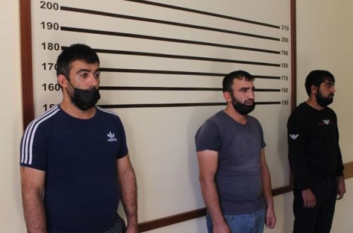 В Мингячевире задержаны подозреваемые в ограблении таксиста - ФОТО