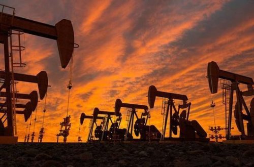 Dünya bazarında neftin qiyməti