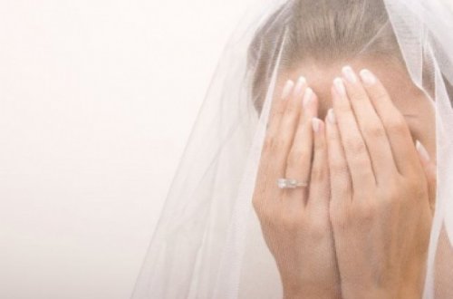 Gəlini aparmağa gələnlər qız evindən elə bir şey apardılar ki, təzə qurulmuş ailə darmadağın oldu