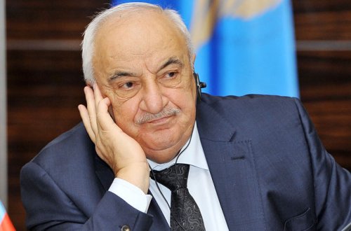 Abid Şərifovun həyat yoldaşı MƏHKƏMƏYƏ VERİLDİ