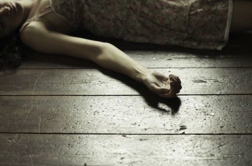 В Сумгайыте в доме молодого человека нашли мертвую женщину