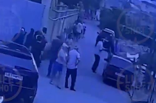 Erməninin Rusiyada məmurları güllələdiyi anın VİDEOSU