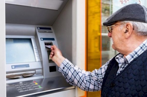 Azərbaycanda pensiya yaşı aşağı salına bilər - Təklif