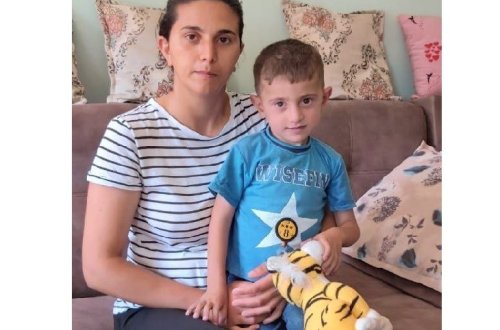 Mərkəzi Klinik Xəstəxanada oğlunun əməliyyatından imtina edilən şəhid bacısı Mehriban Əliyevaya müraciət etdi - FOTOLAR