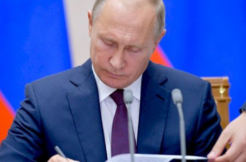 Putin təkzib etdi: “İrana peyk satmamışıq”