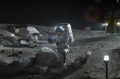 Aya uçuş: NASA raketinin ilk görüntüləri – FOTO