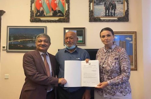 Qənirə Paşayeva Şəhid Məmmədağa Bağırovun atası Həsənağa Bağırovla görüşüb