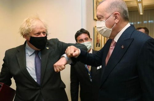 Эрдоган встретился с Джонсоном в штаб-квартире НАТО