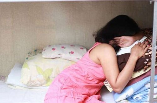 Azərbaycanda BİABIRÇI OLAY: Arvadının şəkillərini sosial şəbəkədə əxlaqsız qadın kimi paylaşdı - VİDEO