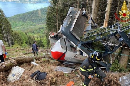 İtaliyada faciə: 14 nəfər həlak oldu - ANBAAN VİDEO