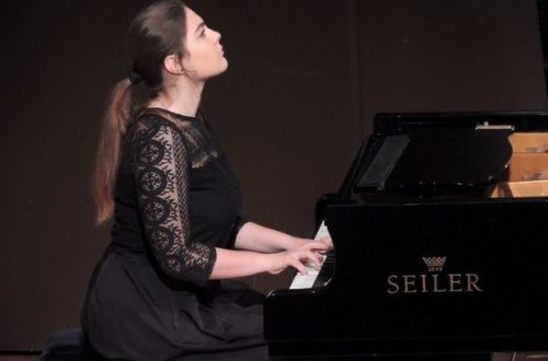 Кто она - азербайджанская сноха Ван Дамма?