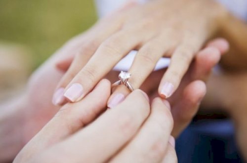 Azərbaycanda nişanlı qız başqa oğlana qoşulub qaçdı: 1 ay sonra... - VİDEO