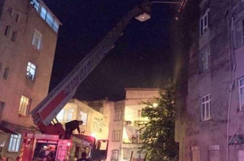 Arvadı ilə dalaşıb evinə od vurdu - Beş uşaq yanan evdə qaldı - FOTO