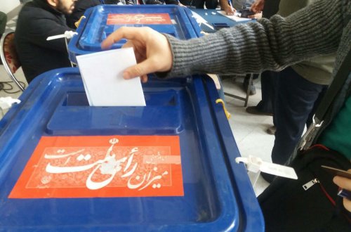 İranda prezident seçkiləri keçirilir