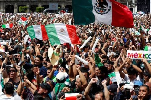 Сборную Мексики наказали двумя матчами без зрителей за гомофобные выкрики фанатов