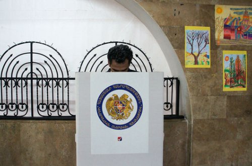 Ermənistanda növbədənkənar parlament seçkiləri başa çatdı - YENİLƏNİB