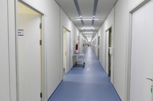 Bakıda təcili tibbi yardımın həkimini avtomobil vurdu