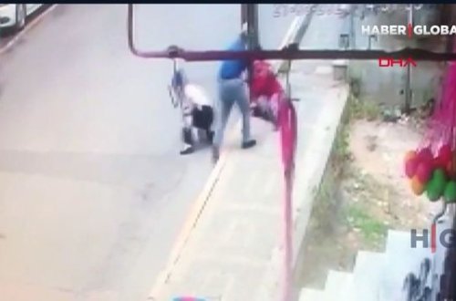 Türkiyədə dəhşətli cinayət: Keçmiş həyat yoldaşını küçənin ortasında güllələdi - VİDEO