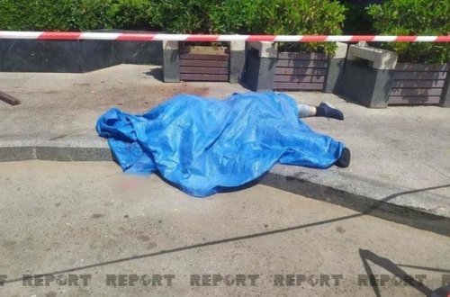 Bakıda biznes mərkəzində ölüm hadisəsi baş verib - FOTO